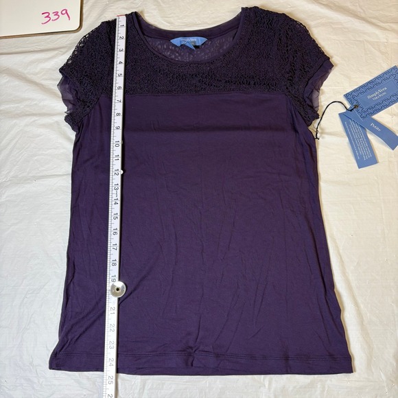 Simply Vera Vera Wang Purple Lace Yoke Flutter Sleeve Womens Top Size PM Petite - Picture 2 of 11